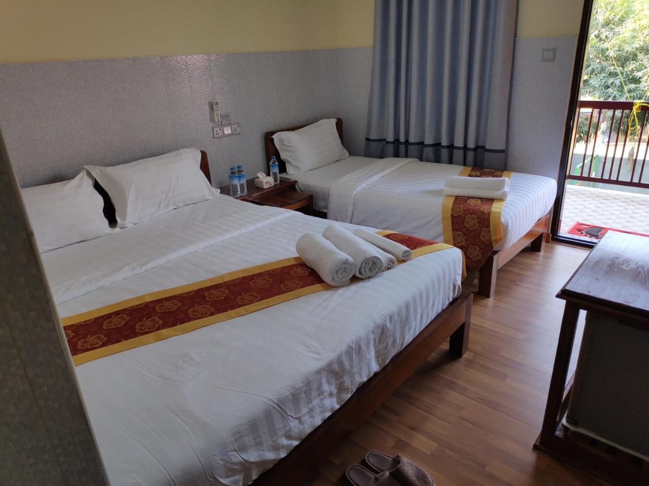 Shwe Wun Yan Motel Bagan Rum bild